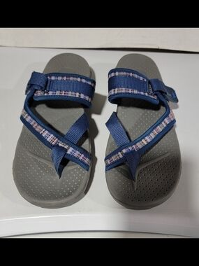 Adjustable Skechers sandals. Size 10